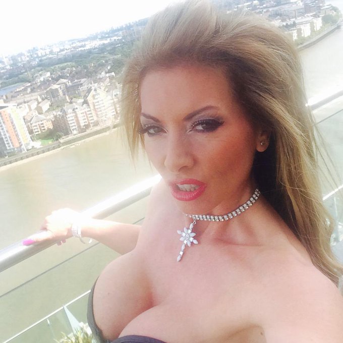 The view from @altostratus999 😘 bet the neighbours got a great view! http://t.co/Z7EtQYtBrA<a class="tags" target="_blank" title="On Twitter" href="/?out=eyJ0eXAiOiJKV1QiLCJhbGciOiJIUzUxMiJ9.eyJpYXQiOjE3MjA1MjczMDQsImlzcyI6InR3cG9ybnN0YXJzLmNvbSIsIm5iZiI6MTcyMDUyNzMwNCwiZXhwIjoxNzUyMDYzMzA0LCJyZWRpcmVjdF91cmwiOiJodHRwczovL3R3aXR0ZXIuY29tL2FsdG9zdHJhdHVzOTk5In0.x-cbxiYPHdfgXq2W5r_9ojk7RjBPCe-33jwcEeR0HU8CbpGyiIYUVW6fUznU-yJYHn700CBsrVgzNefAvnXRWQ">@altostratus999</a><a href="/tag/sexysunday"class="tags"><span>#sexysunday</span></a><a href="/tag/milf"class="tags"><span>#milf</span></a>