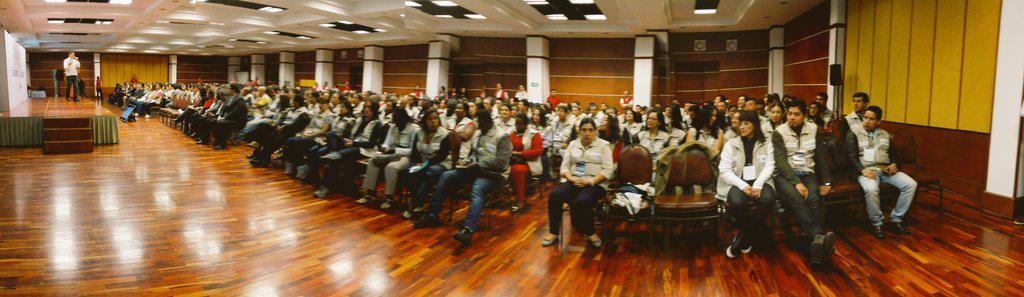 alcaldiapasto's tweet photo. @Mineducacion @ginaparody recibirá nuevos docentes y lanza programa Becas Excelencia Docente Programa #TodosAprender http://t.co/r5x1gaBYgo