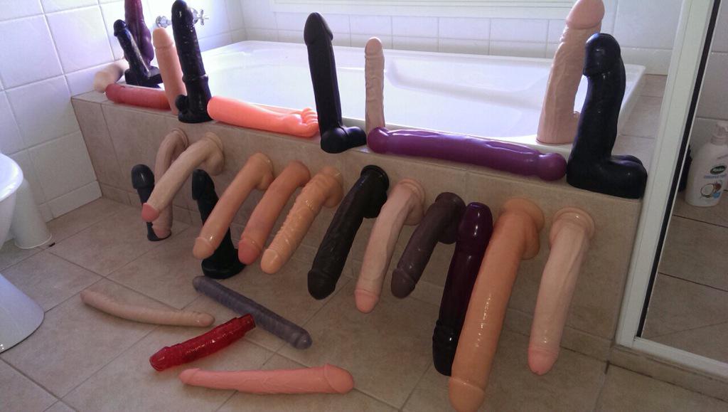 mockeysmum's tweet photo. @MickeyCatts should raise enough to send you back to california #queenrubberdick http://t.co/tjVpLuVgGm