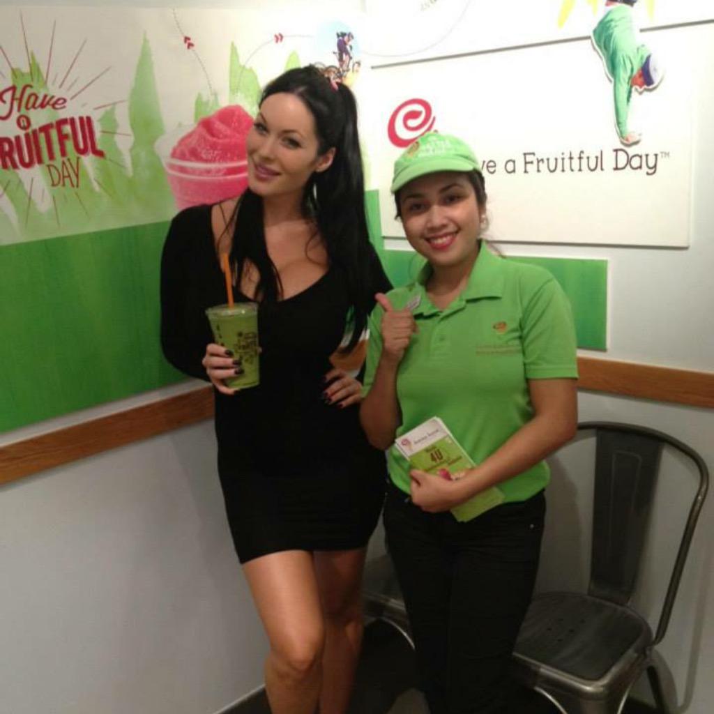 Love the staff at Jamba Juice:) always so friendly <a href="/JambaJuice/">Jamba</a>