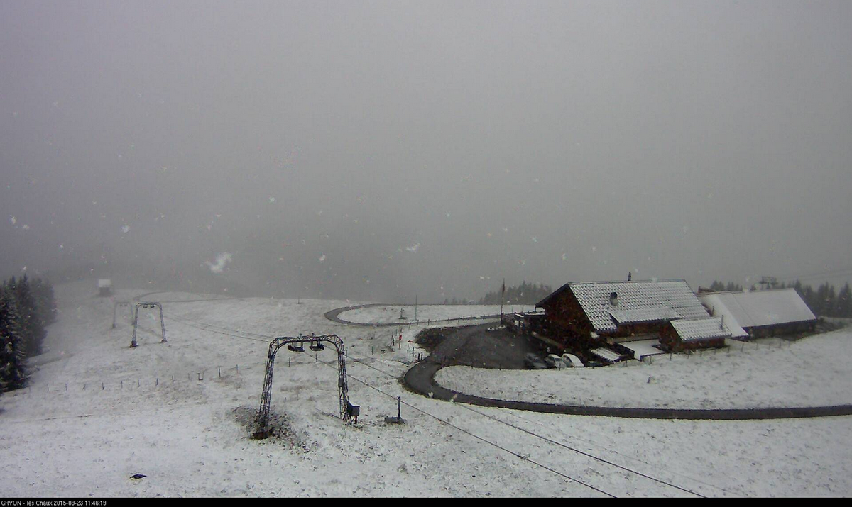 nevasport's tweet photo. Gracias a @infonieve por un precioso resumen de las nevadas en los Alpes: http://t.co/GfrBrRYa4m #GanasDeNieve http://t.co/0Uk3pIKzoh