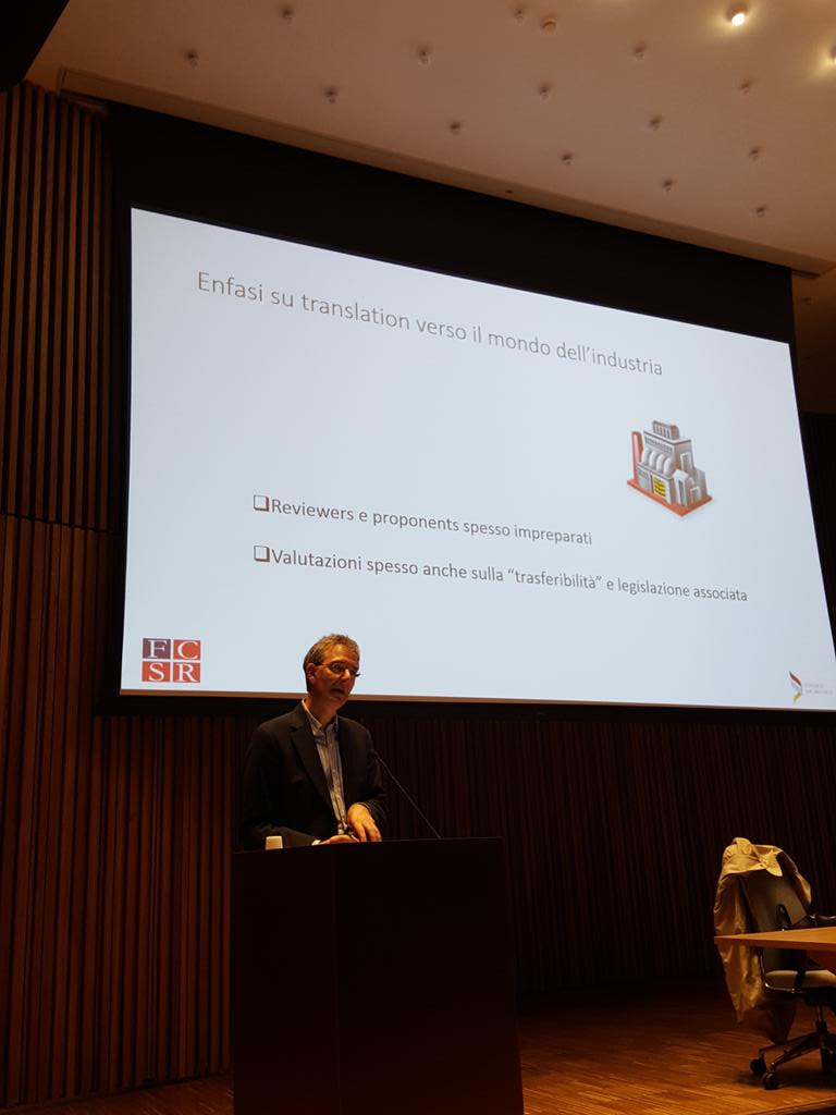 OfficinaH2020's tweet photo. #Tonon: #strongshift from #research to #market in #h2020! #impact @V2020net @Assolombarda @RRI_ICT @EU_Health http://t.co/6kluQhD3oz
