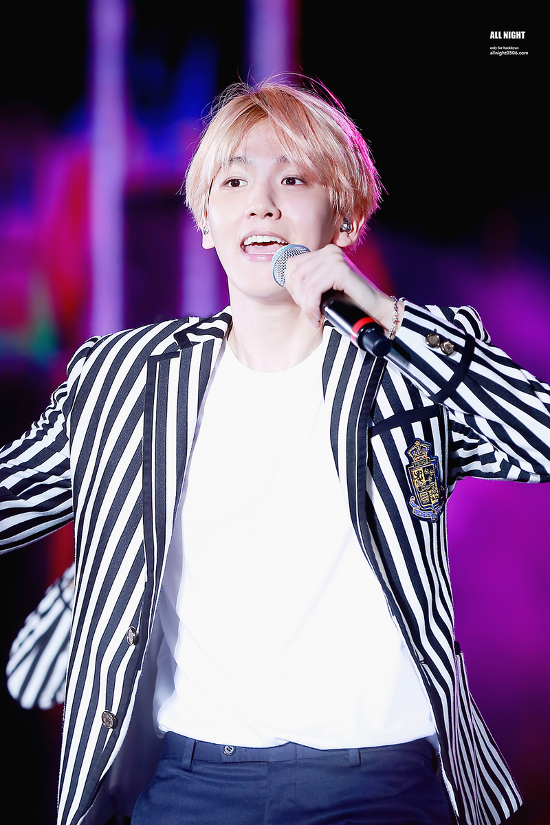 kyoongmaz56's tweet photo. 150912 충칭콘서트 백현이 신낫큥! #백현 #Baekhyun
http://t.co/Gxgzhpnk6Z
http://t.co/sQQyFGPzHu http://t.co/HFbQiAisoQ