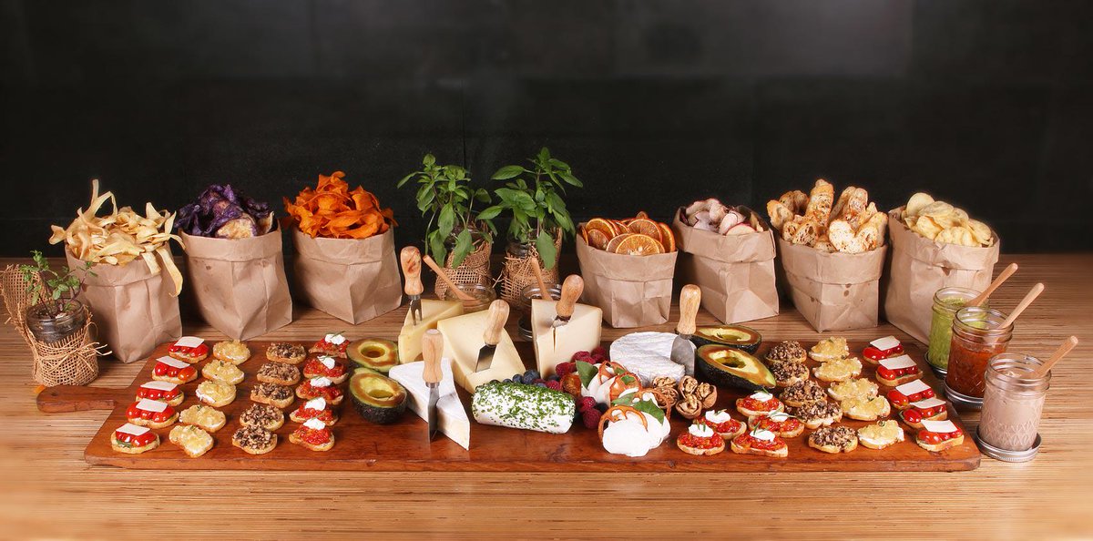 Pizzetta_'s tweet photo. محبين الجبن لايطوفكم ال Cheese Board
#Pizzetta
#بيزيتا
#Italian http://t.co/wswzOh3Nw7