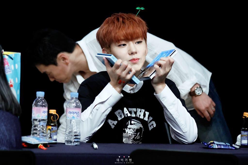 mx__kh's tweet photo. @Hyung_Won_0115b か わ い いだろ？知ってる http://t.co/Wq7b4I8GaK
