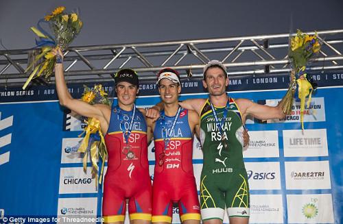 Video resumen #WTSChicago <a href="/worldtriathlon/">World Triathlon</a> > goo.gl/aMK8Vf Bravo <a href="/Jgomeznoya/">Javi Gomez Noya</a> <a href="/mariomola/">Mario Mola Díaz</a>