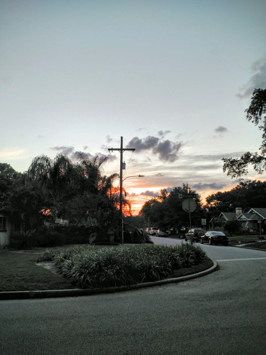 wadeviewpark's tweet photo. Some great evening photos from #wadeviewpark #orlando @citybeautiful @SODOOrlando http://t.co/FVpVuvoHNR