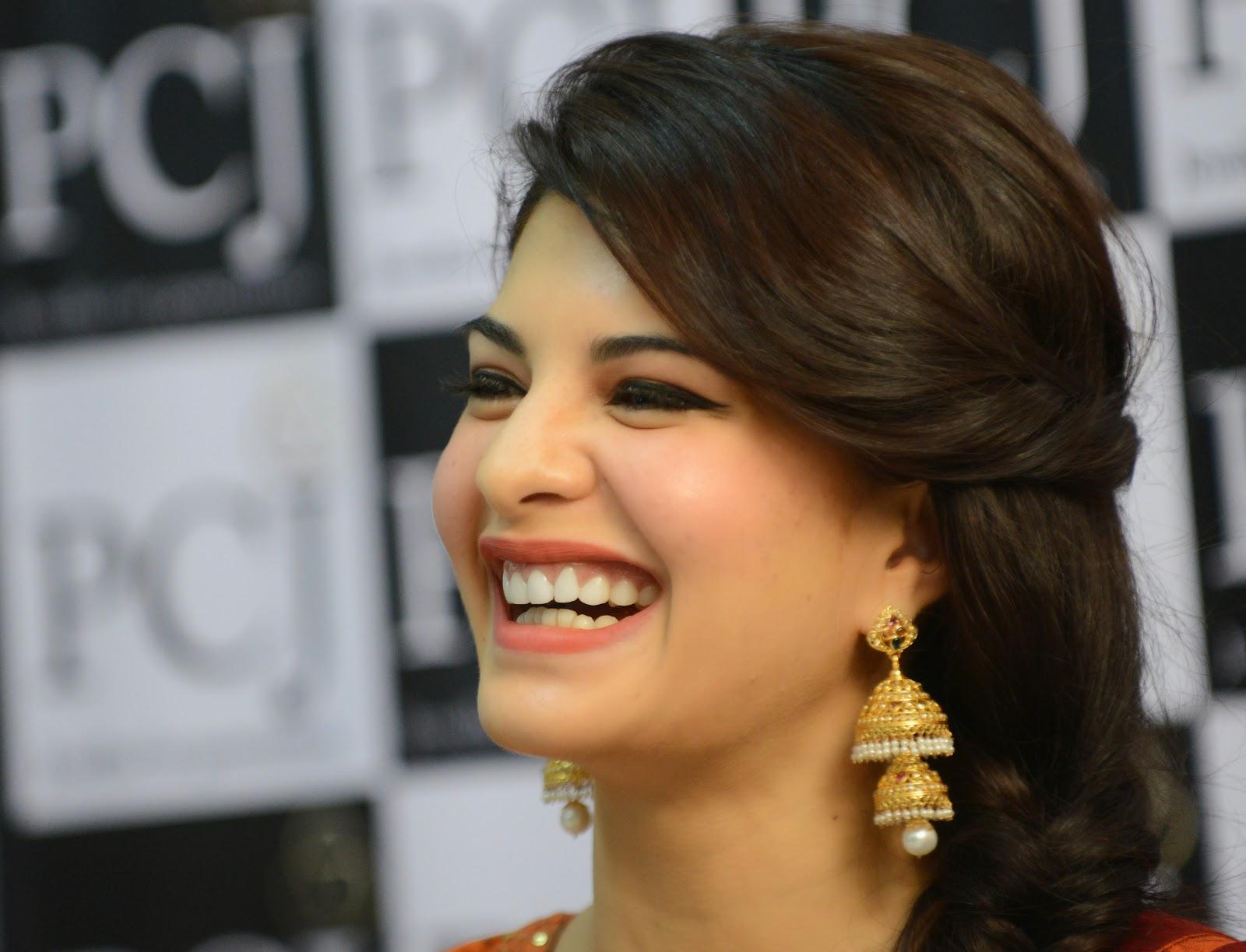 Jacqueline Fernandez HD Wallapers