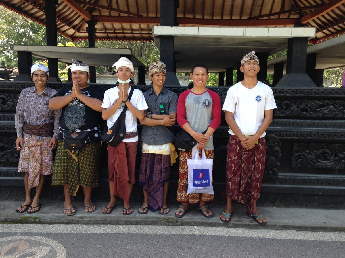 Semoga keluarga,teman,sahabat,musuh,mantan,calon pacar semua sehat dan bahagia 🙏🙏