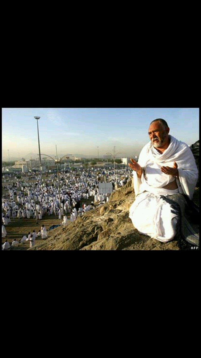 08Ketam's tweet photo. #عرفه
#الحج
ومن الشوق له رأينا أننا نطوف ونسعى
ولعرفة سرنا فارحم يارباه دموعا فاضت 
وقلوبا لحرمك اشتاقت وبكنفك أناخت http://t.co/qeQY6AXLEC
