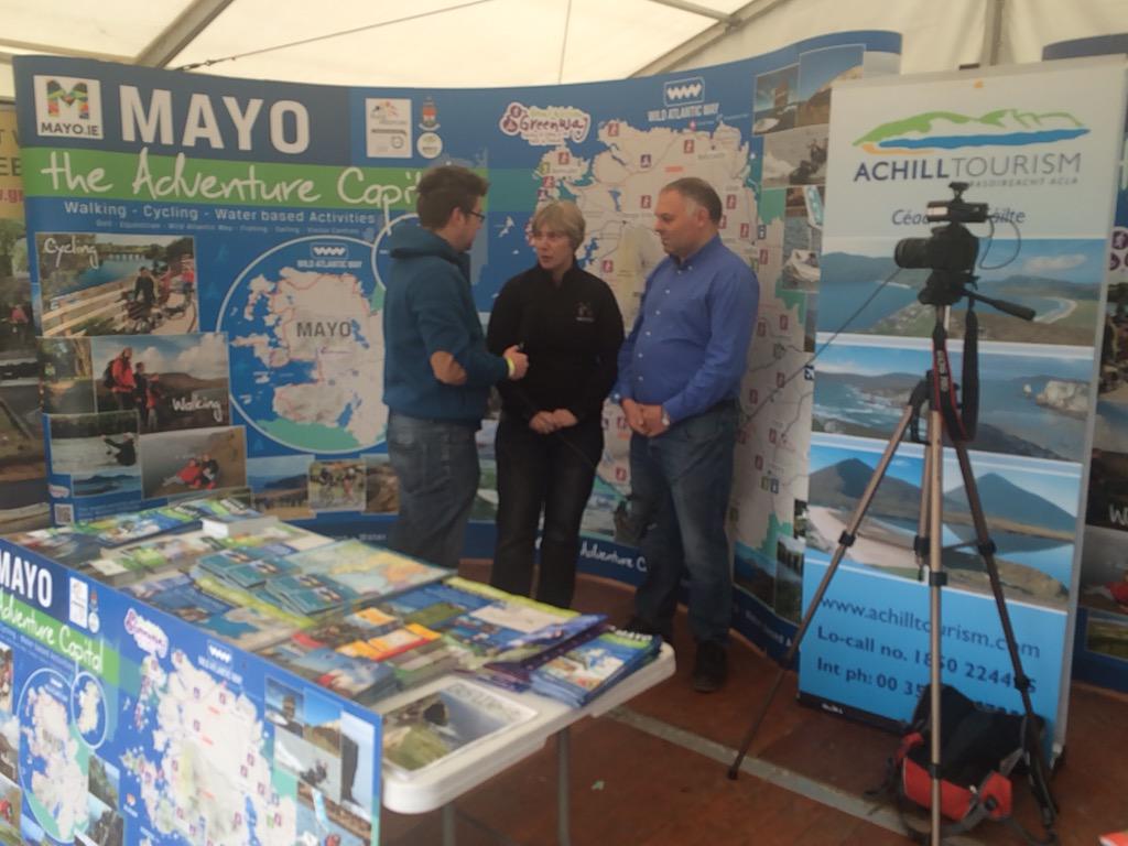 MayoTrails's tweet photo. Busy at the Ploughing promoting Mayo @MayoDotIE @achilltourism @visitachill @KehlanK @ClareFM @examinerbiz http://t.co/q4hEvS5W7x