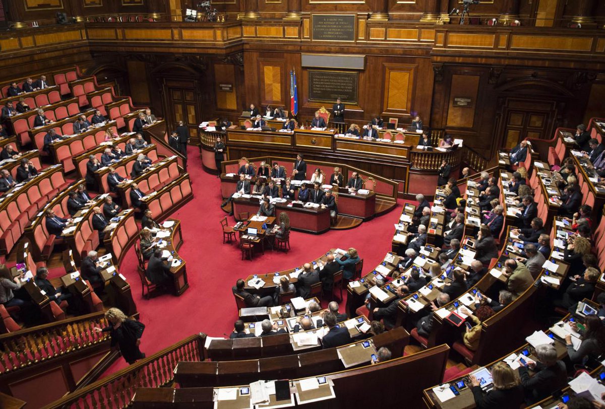 pdnetwork's tweet photo. #riforme Il Pd lavora unito, la Lega con 82 mln di emendamenti prova a bloccare il Paese - http://t.co/KKRLfrc0SN http://t.co/10B9PxWxWn