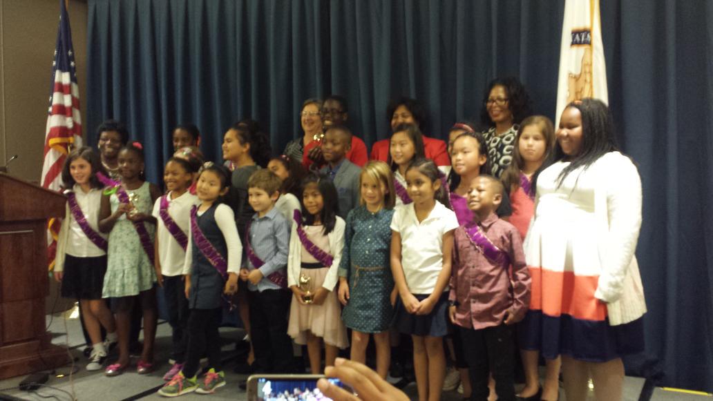 Strive2Tri's tweet photo. @uspto @PlanetDK
Not only do we have the #PopeInDC but great, young inventors @ymcadc #thingamajig :)
#strive2tri http://t.co/Kv6QurLepR