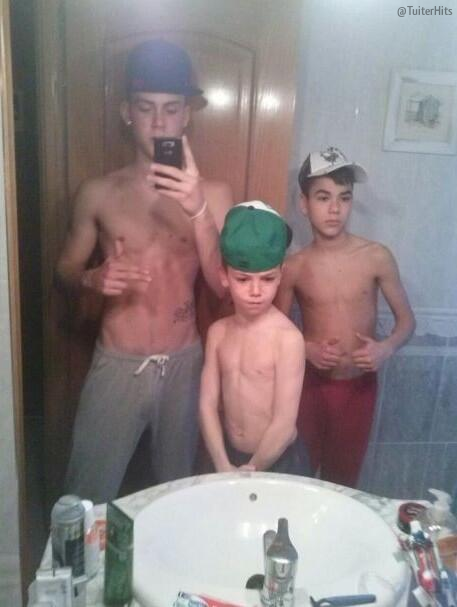 TuiterHits's tweet photo. Sabes que has fracasado como padre/madre cuando: http://t.co/nmdPetoRBw