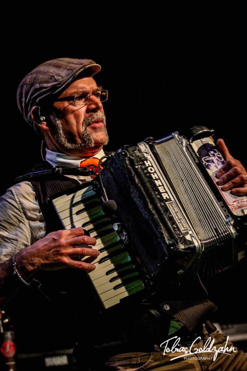 Toi_Elbi's tweet photo. Gestern war #Humppaa mit @elakelaisetband meine Bilder dazu findet ihr Hier: https://t.co/1cpjxdAbhg http://t.co/MAb6g2beTE