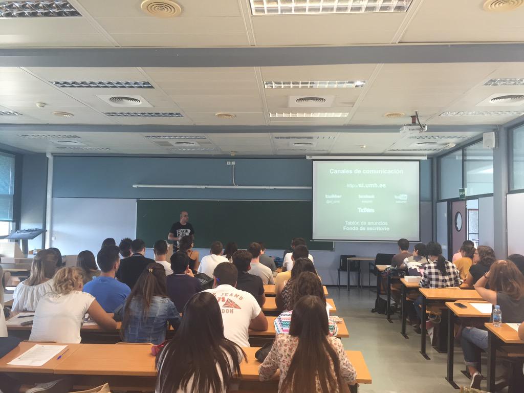 estadisticaUMH's tweet photo. @UniversidadMH Jornadas de Bienvenida para los alumnos de EE-ADE. Bienvenidos!!! http://t.co/oKHeiHgWDt
