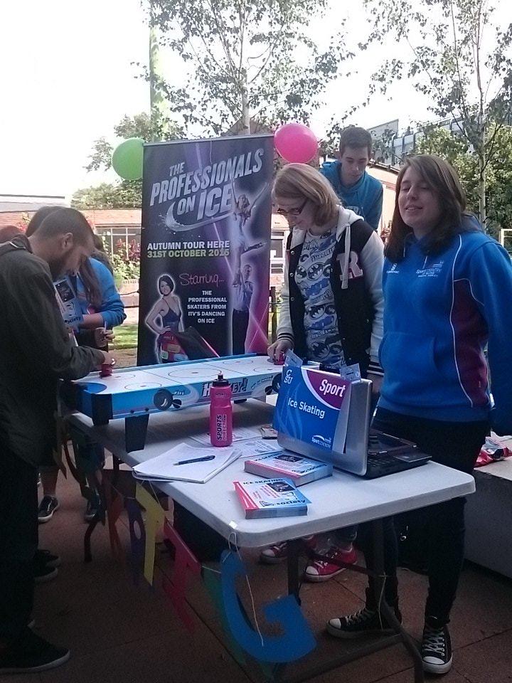 CUiceskating's tweet photo. Also big thanks to our committee for helping out today 😊 #CUiceskating #sportsfair #covuni @CovUniSports http://t.co/1r9ZljILIa