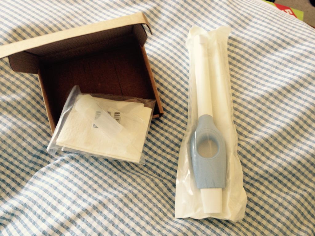 bakingbetteruk's tweet photo. Would you do your own smear test at home like this girl? @blogginggals @GynaeHealthUK… http://t.co/qRM37E4RP9 http://t.co/6QaqQprKDe