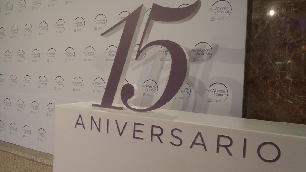 MuyEventos's tweet photo. Todo listo para que empiece el acto del 15 aniversario del programa L'Oréal-Unesco "For Women in Science" http://t.co/7HZhY8NguX