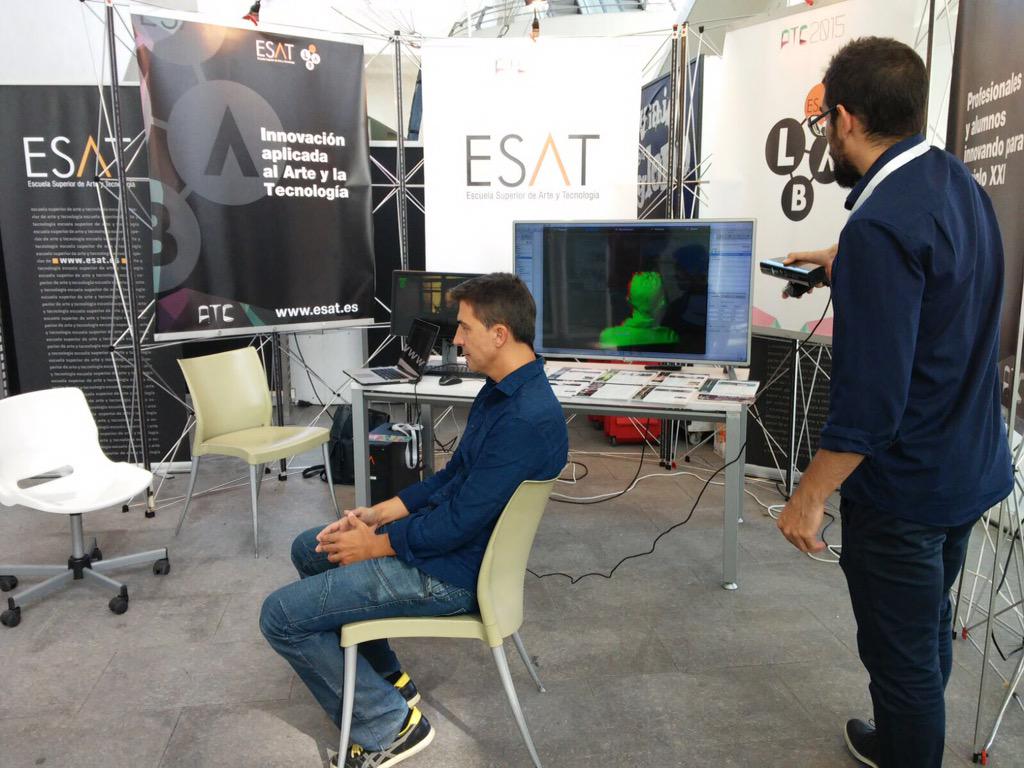 ESAT_Valencia's tweet photo. Paco Pérez de @TV_Mediterraneo , scaneado en 3D x @solimanlopez de #ESATLab en @AppTradeCentre #ATC2015 #ESAT http://t.co/QxplmbzA7P