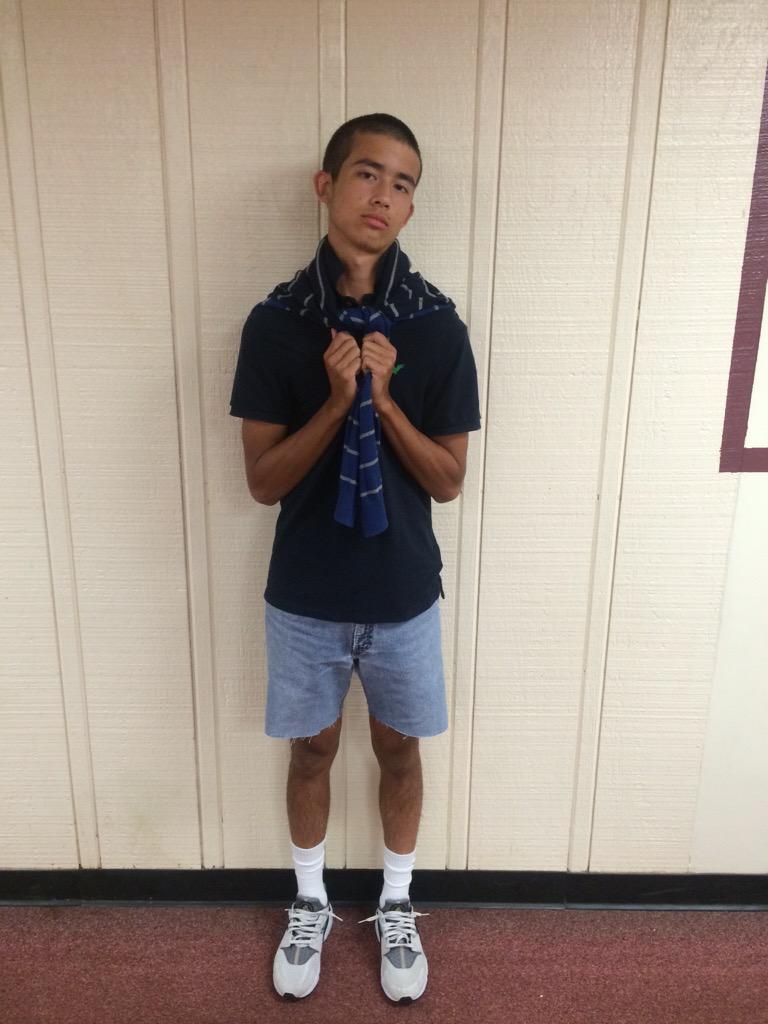 Ms_Jagoditz's tweet photo. Decade Day with my journalism kids ❤️ #spiritweek http://t.co/yWkJZYsit1