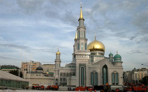 tr724com's tweet photo. Moskova Merkez Camii açıldı 
http://t.co/Db3zXZrbTE http://t.co/xddD4VDbmL