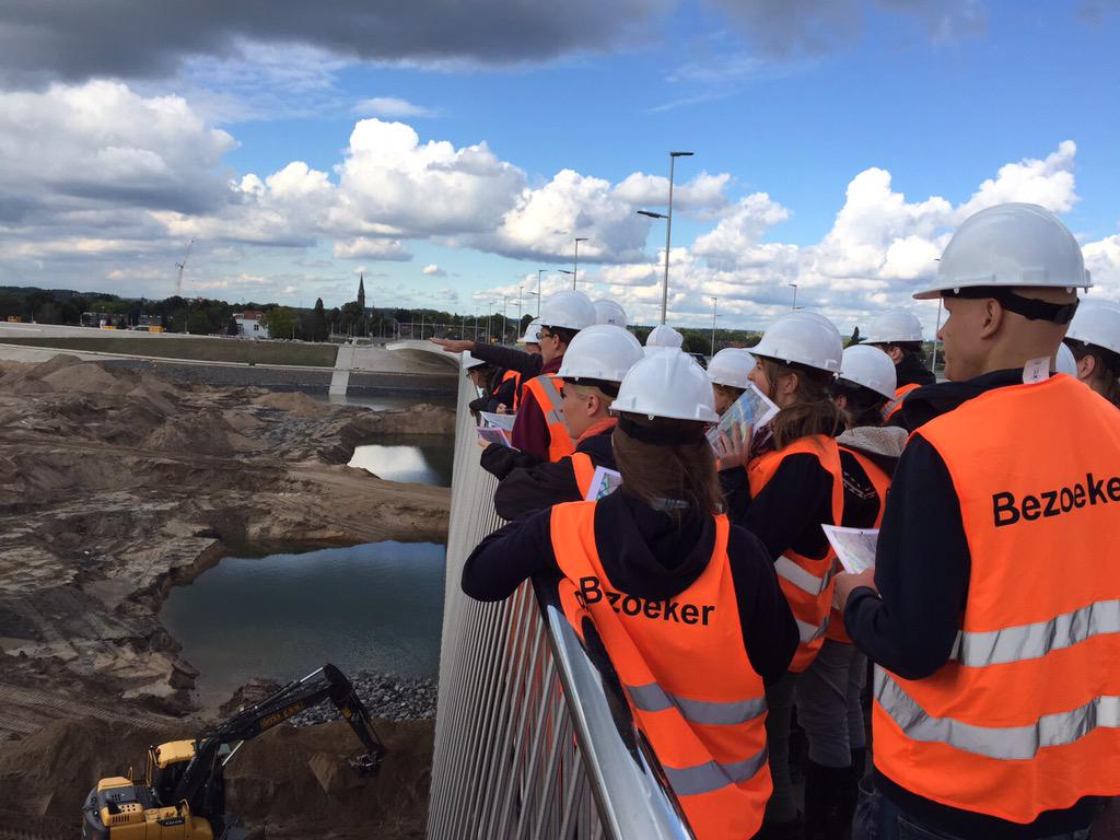 HWBP_nl's tweet photo. Egea students are visiting #roomfortheriver project #lent http://t.co/LgPdQsESin