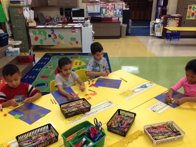 Terrace_EL's tweet photo. First day of Fall! #62learns #d62PL http://t.co/tw668IxIwq