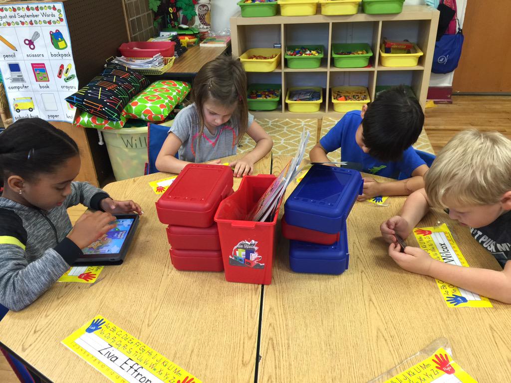 kestanfield's tweet image. #EdTechFun w/Mrs. Williams &amp;amp; her #Kindergartners #ipods @APSInstructTech #edTechChat @MorningsideElem