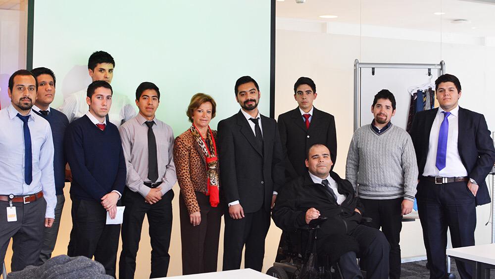 Imagen_cl's tweet photo. Felices de compartir nuevamente con @DeloitteCL un entretenido taller de #ImagenCorporativa #ImagenPersonal 👔 http://t.co/R8eNXxSMdQ