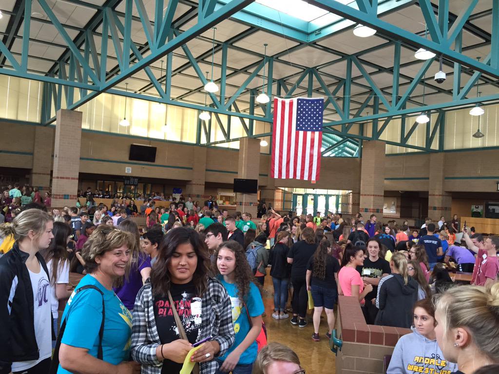 DerbyStuco's tweet photo. 600 student leaders coming together to share ideas and get excited about the year ahead! What a day! #itstime2015 http://t.co/IR3CvGPug9