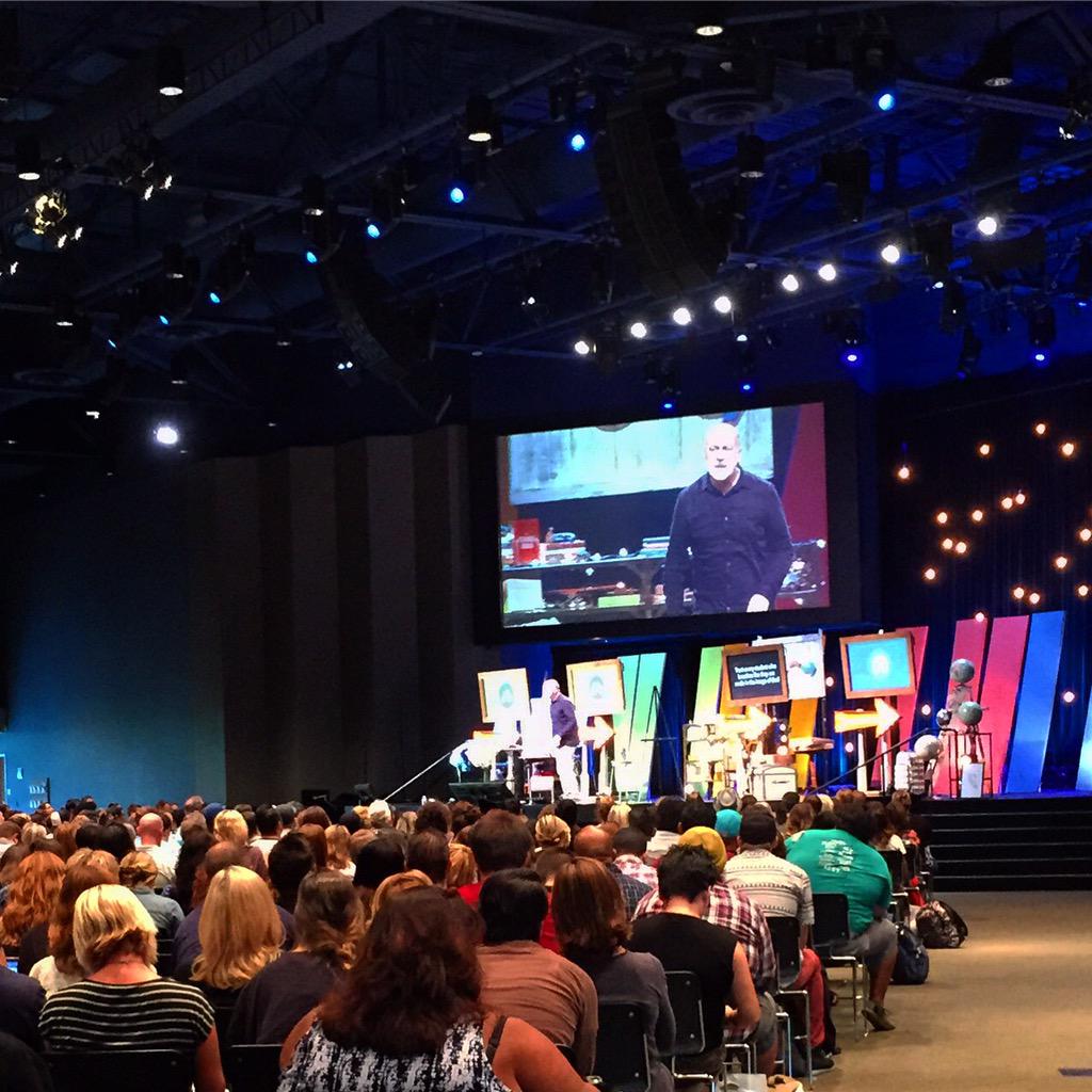 calebwilds's tweet image. Listening to @ReggieJoiner throw down at Orange Tour
#orangetour #madeintheimageofgod #itsjustaphase #orange