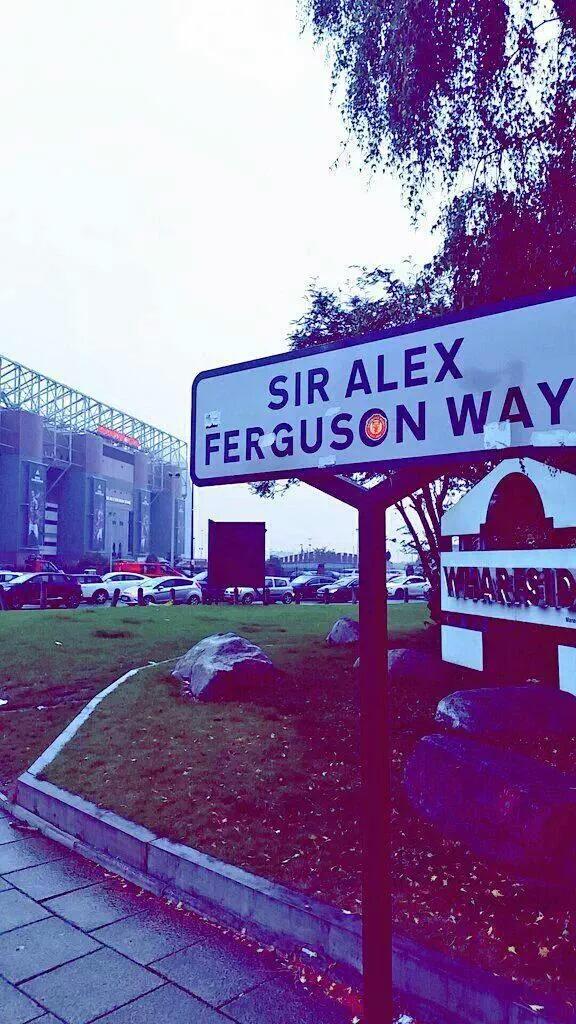 OmoledaRocha's tweet photo. Go do it boys. #GGMU #MUNITFC #C1C #MUFC #mufcfanpics http://t.co/rhh4geJGoc