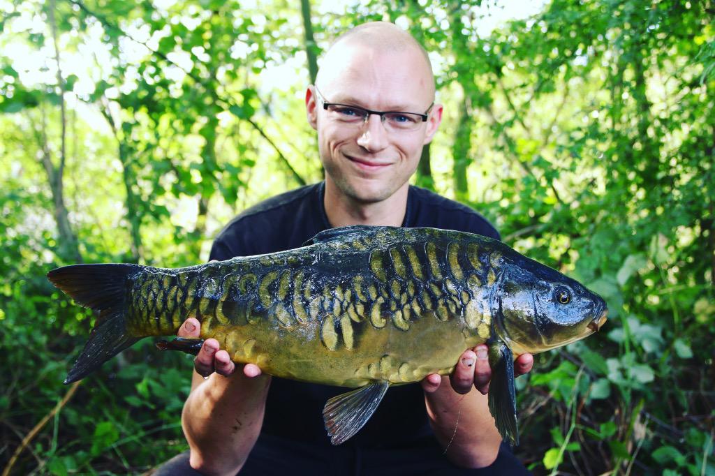 A little RK mirror from the weekend. Cue the cliches. #sizeisirrelevant #perfectioninminiature #imaginethatatforty