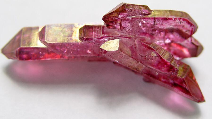 crystalgasm's tweet photo. rose aura quartz: bestows the gift of unconditional love and making a powerful connection to universal love http://t.co/tOS9j6AuZJ