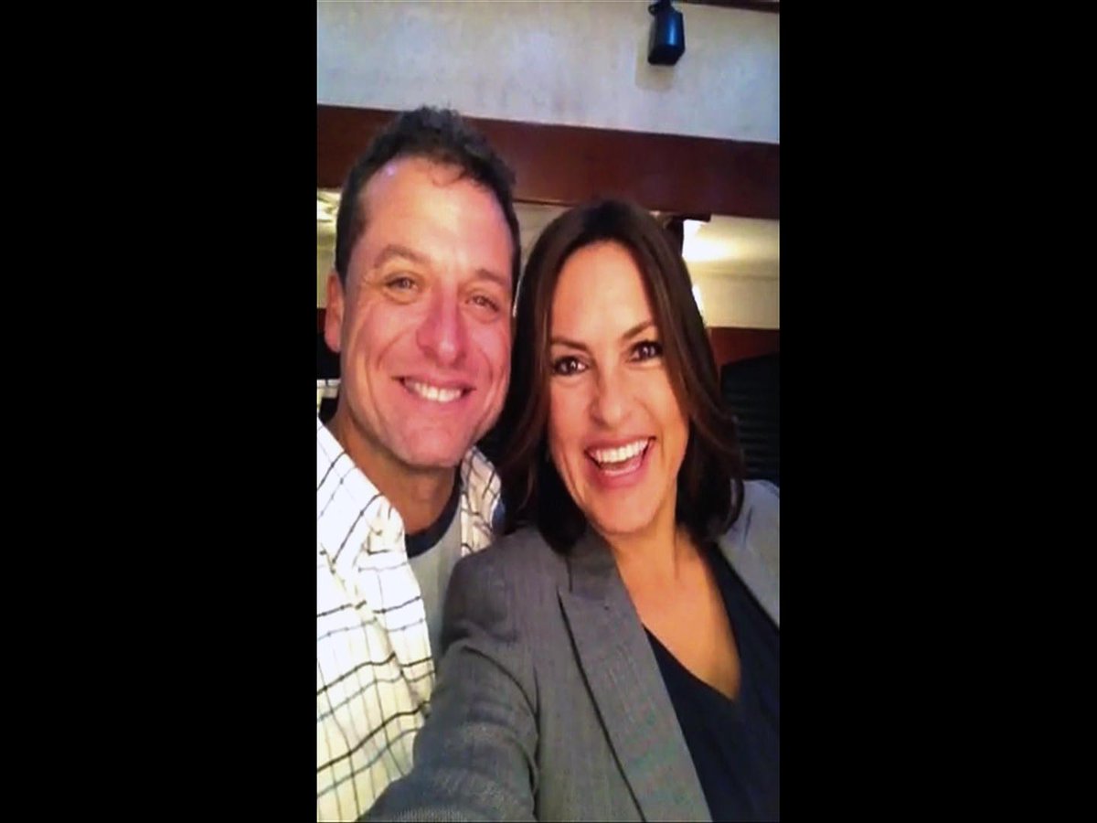 StephenWTenner's tweet photo. Tonight! @nbcsvu #SVUSeasonPremiere
#SVUSeason17BetterThanEver
#PuttingThePiecesTogetherOnSVU
#DurstOnSVU
#blessed http://t.co/YNCaVGmeBI