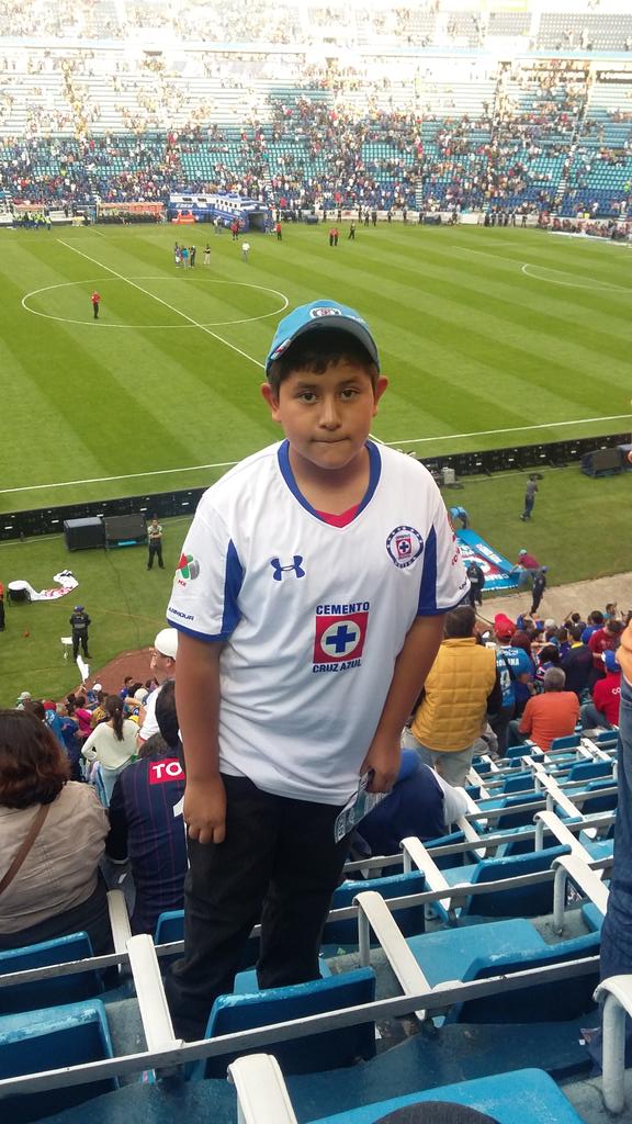 luisjimenezjuar's tweet photo. #CruzAzulFanPics http://t.co/bRBTJ98Hch