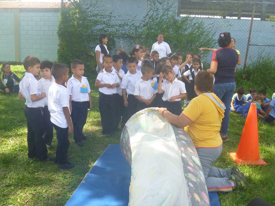 Actividades deportivas y recreativas U.E.La Monta <a href="/juninescolar/">SalaJunínZET</a>