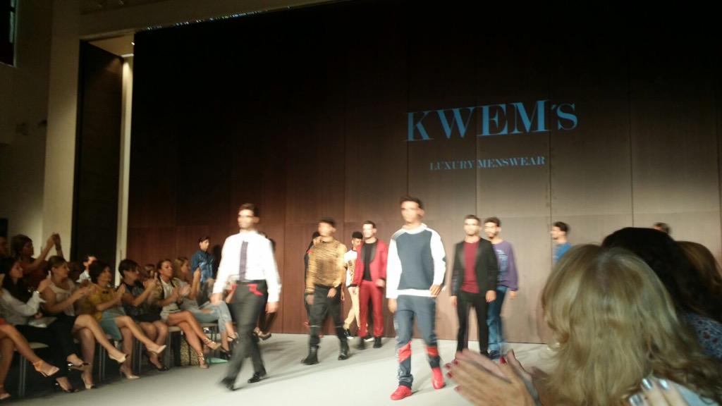NinaLaninoche's tweet photo. Dernière collection de @kwemoOlivia #KMandB #KWEM'Sluxurymenswear #Fashion #Style 😍😍😍 j'adore la touche africaine http://t.co/qSvYpoXnz3