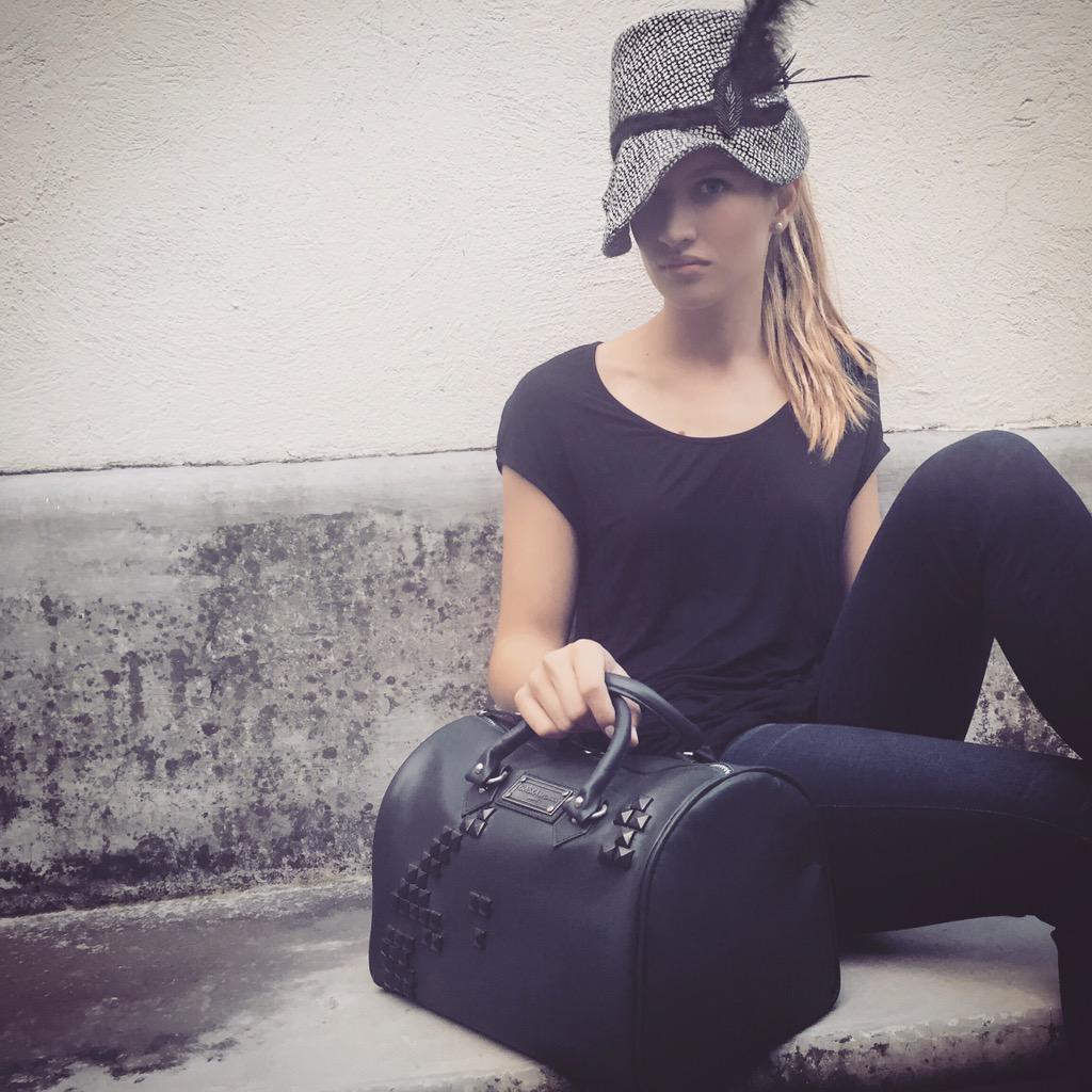 gaskabygaska's tweet photo. #gaskabygaska girl #fashion http://t.co/tDxQnlO0dU