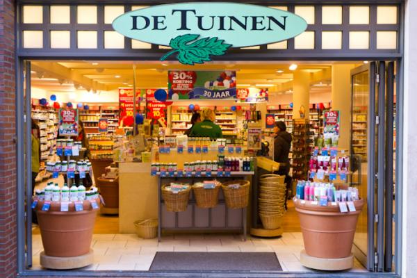 Dutchcn's tweet photo. 【打折】花园店促销买1送2？不，小编为你��料，买1送2 plus （附产品介绍之护肤品）http://t.co/e2WBwEH6Qe http://t.co/mVdfa0SR2s