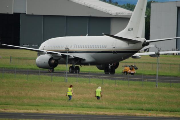thejournal_ie's tweet photo. More than 1,000 aircraft carrying weapons allowed into Ireland since 2014 http://t.co/fWojmhPHbU (Pic @Shannonwatch) http://t.co/TQVnVqxWjN