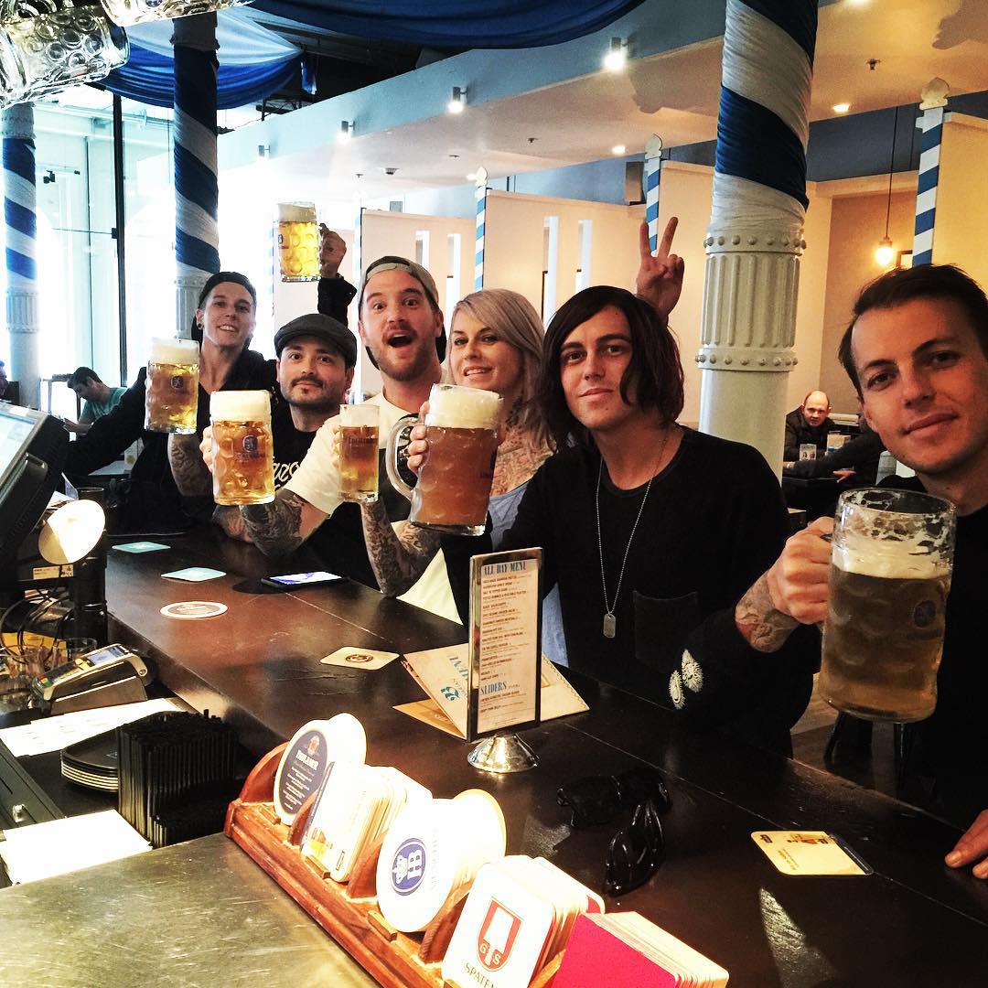 Sleeping With Sirens tweet media