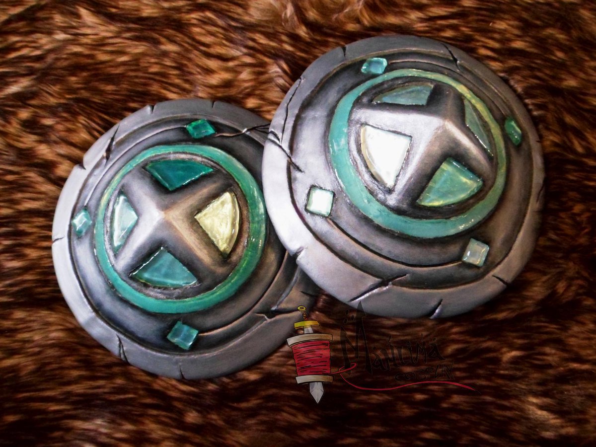 ManlimaCosplay's tweet photo. Hombreras! Dieron guerra para hacerlas xD
#guildwarscosplay #guildwars2 #cosplay
http://t.co/NYcfwfKROa http://t.co/RYQ6Y77w0o