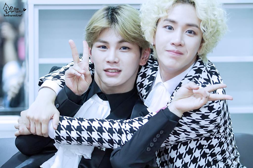 bjoopics's tweet photo. #700dayswithtoppdogg cr: kimhansolnet ; inti ; 사랑병아리 ; radio conexao kpop http://t.co/0Ku0gFNkcR