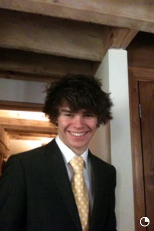 RockCottageIOW's tweet photo. Congratulations big bro 🎓🎓🎓 #PlymGrad @PlymUni http://t.co/MSL4ZbVpCe