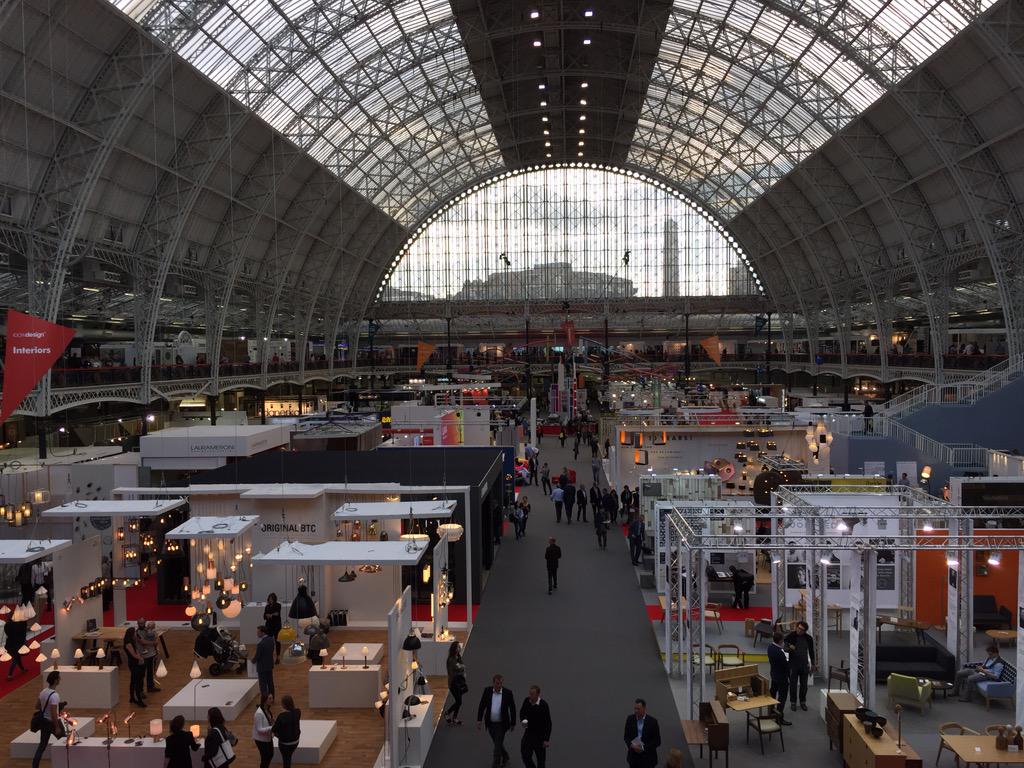 rms23uk's tweet photo. Busy first day for @KarndeanComm at @designlondon - come and see our stunning new #design #flooring products http://t.co/dKHqUQwtfU