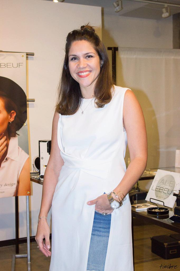 timbreaustin's tweet photo. Jewelry designer Haley Lebeuf at #FashionXDallas, listening to @jennylewis http://t.co/V15IN5W37J #streetstyle #music http://t.co/F8j5qbodki