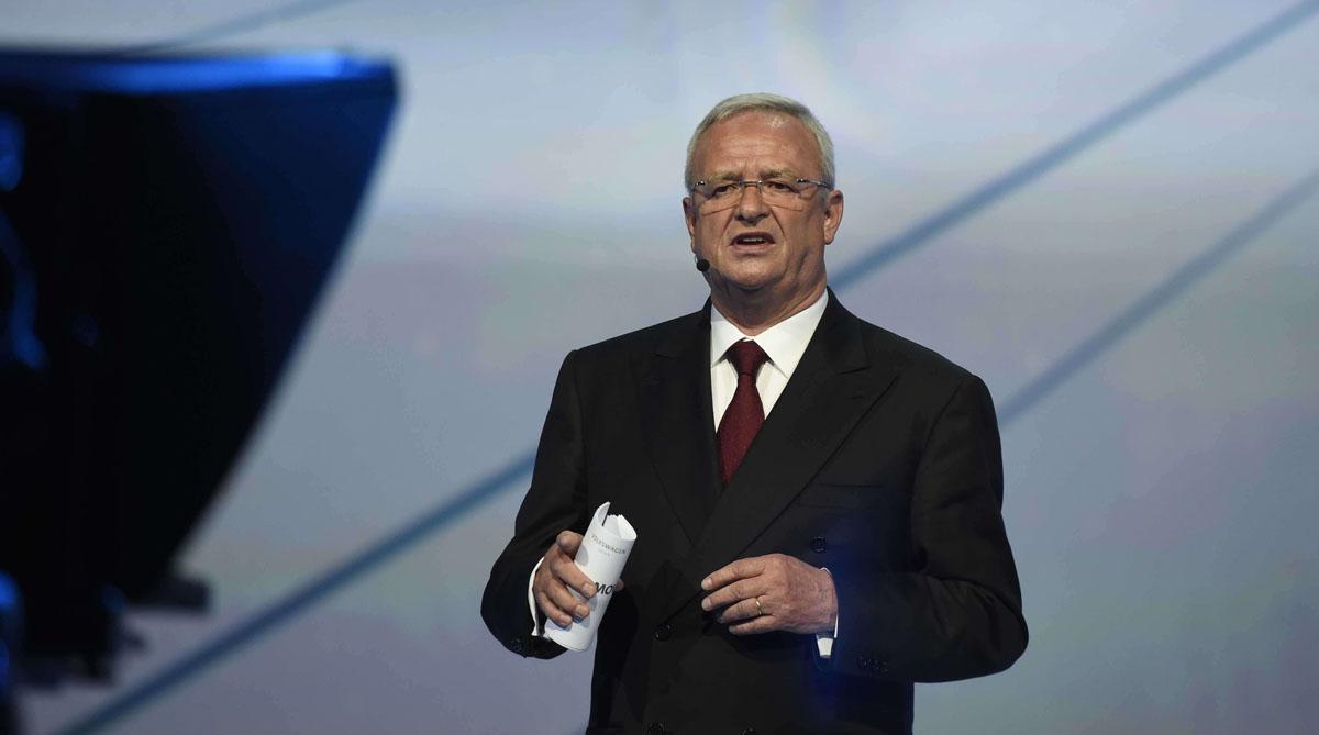 Le_NouvelObs's tweet photo. ALERTE INFO. Le patron de Volkswagen, Martin Winterkorn, démissionne > http://t.co/0RTFfhfD17 http://t.co/e9rNZYbCqE