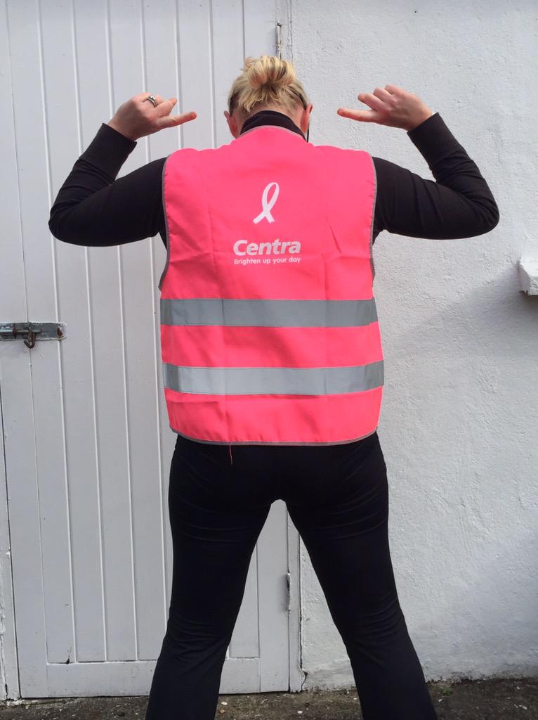 AmandaJBrunker's tweet photo. Nice pink work @CentraIRL pug bags €3 &amp; high viz vests just €5 with proceeds going to #Irishcancersociety 💗💗 #WhyPink http://t.co/uU6o5hoT0q